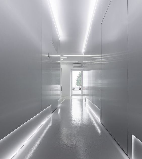 Lámina de Acero Inoxidable WPC Bambú Silver Plata Decorativo recortable 1.22m x 2.80m x 8mm (Do it yourself)