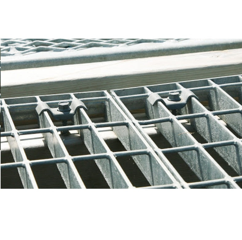 Grapa o fijador tipo A para Rejilla electrosoldada gratin galvanizado para fijar a estructura