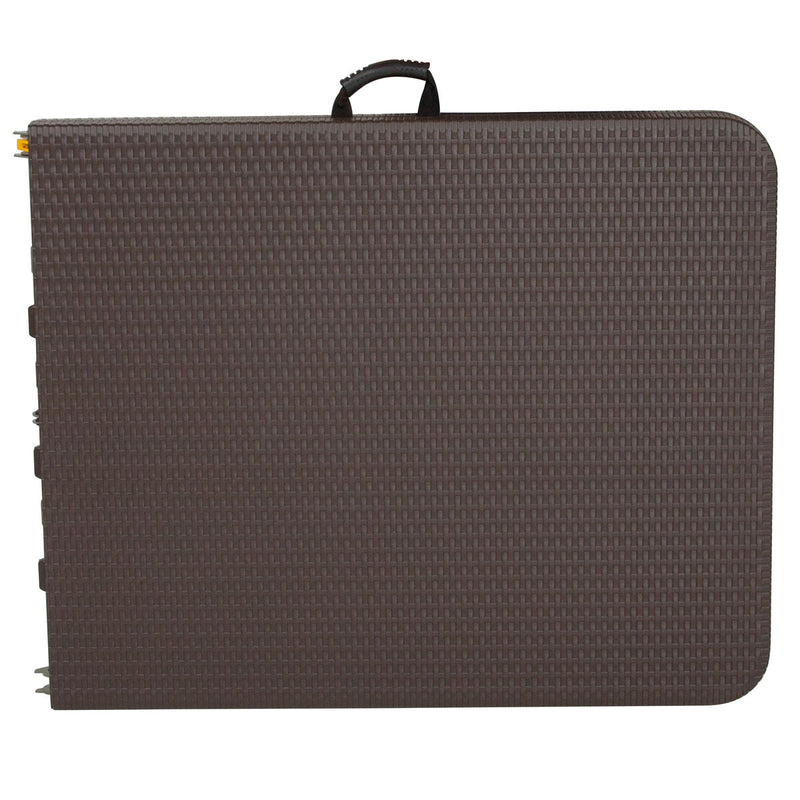 Mesa plástica plegable estilo rattan de 6 pies x 2.5 pies con marco de acero revestido.