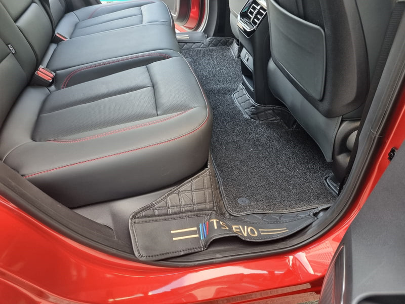 Juego de alfombras para autos FORTHING (T5 EVO).
