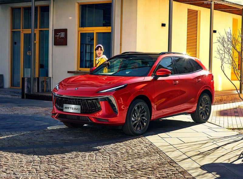 SUV T5EVO Dongfeng Forthing Gasolina Version Exclusive 8 airbags Color Rojo / Interior Rojo