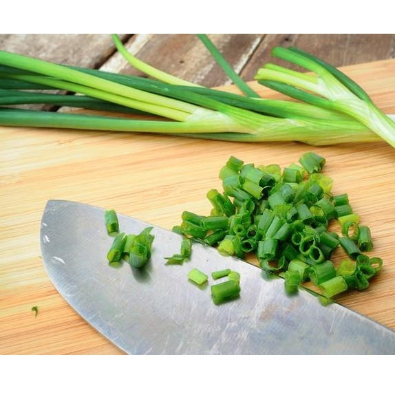 Semillas de cebollin largo, Tokyo White (100% Heirloom/No Híbrido/No GMO). 80 semillas aprox.