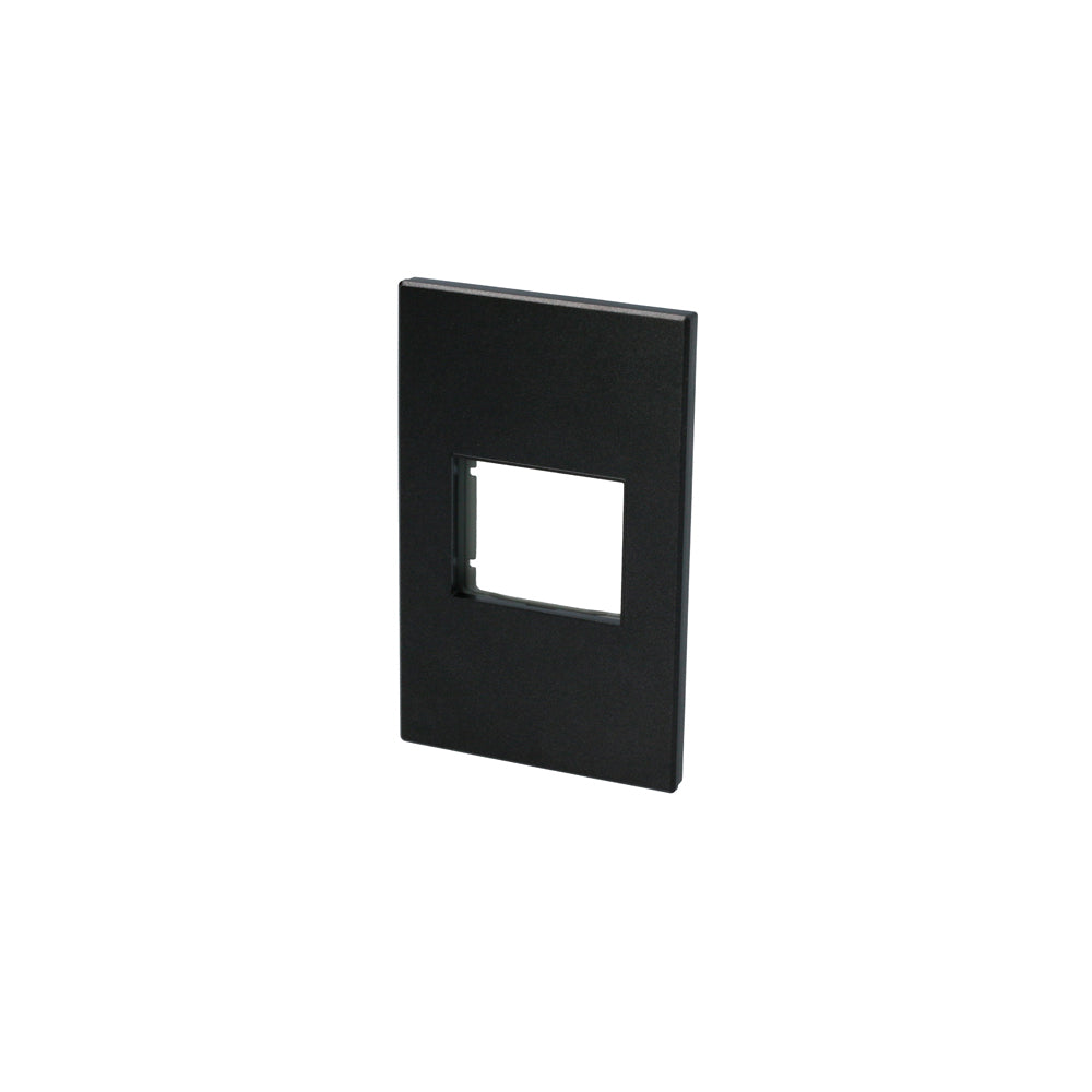 Placa para  Interuptotores/ enchufes 1 módulo negro 1/2 Surtek.