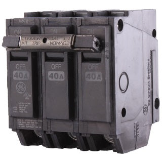 Breaker eléctrico 40 amperios de 3 polos, 120/240 V. General Electric (GE)